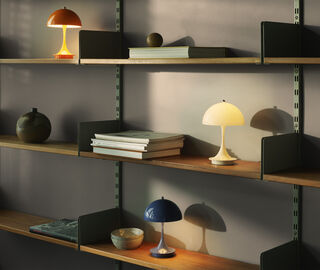 Louis Poulsen 'Panthella 160 V3' LED portable lamp, indigo BLUE LOPO24PAN434BLU