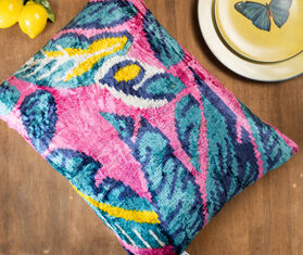 Les-Ottomans Velvet cushion, magenta and blue MULTICOLOUR OTTO25SIL828MUL