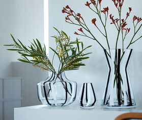 LSA International 'Stripe' vase, small, black and white MULTICOLOUR LSAI25STR702MUL