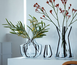 LSA International 'Stripe' vase, small, black and white MULTICOLOUR LSAI25STR702MUL