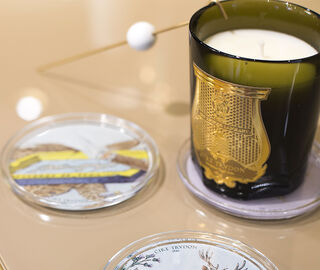 Trudon 'Gabriel' candle GREEN CITR20GAB570GRN