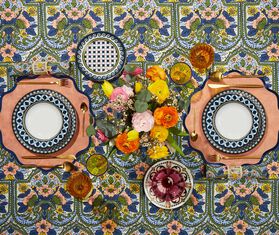 La DoubleJ 'Rainbow Rose Cloud' tablemat, set of two PINK LADJ23CLO376PIN