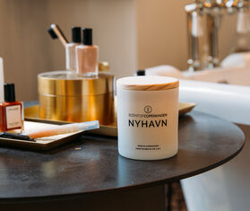 Scent of Copenhagen 'Nyhavn' candle WHITE SCCO20NYH010WHI