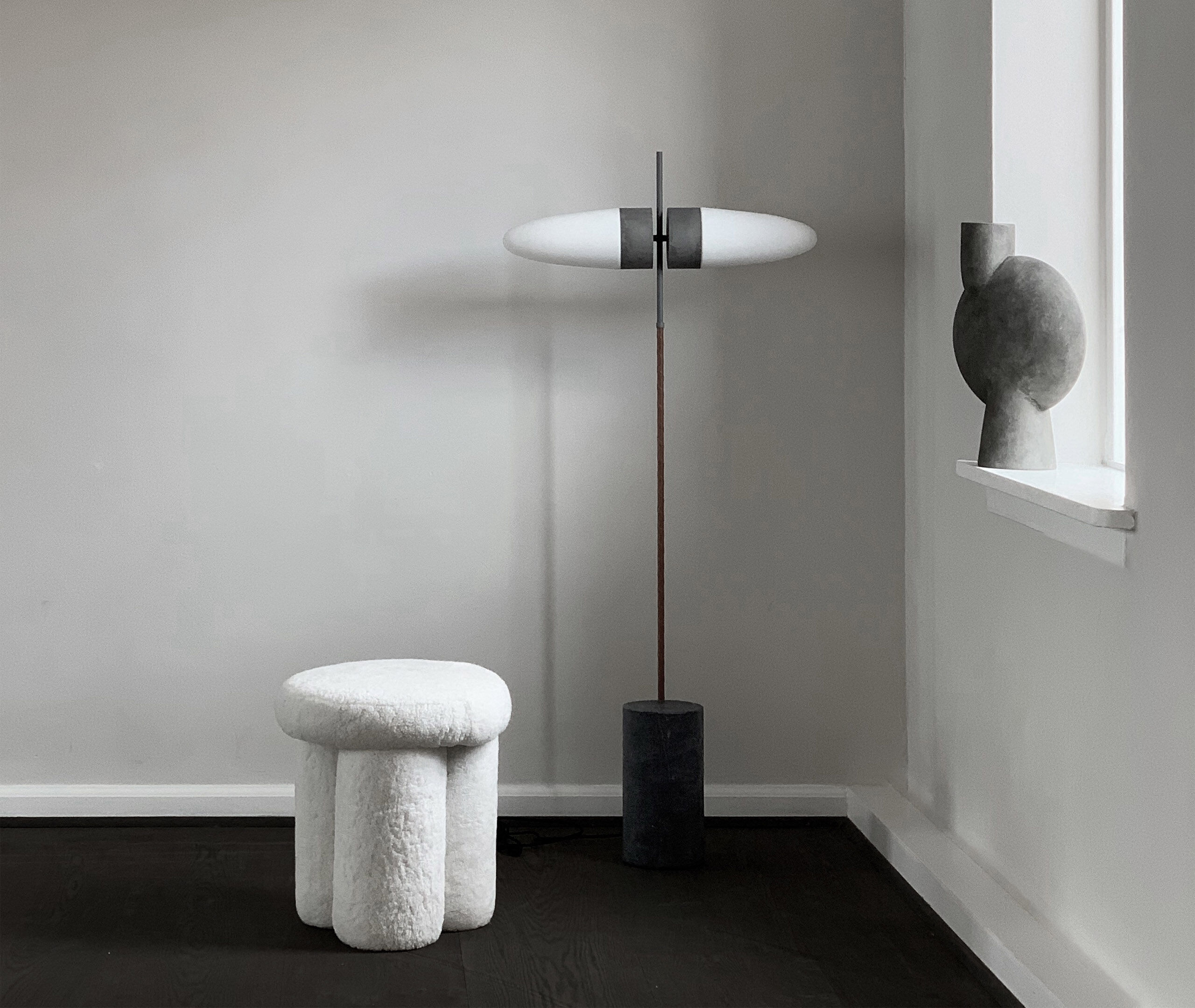 Big Foot Stool', sheepskin by 101 Copenhagen | Seating | FRANKBROS