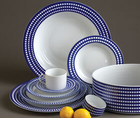 L&#39;Objet &#39;Perlee&#39; charger plate, blue BLUE LOBJ23PER582BLU