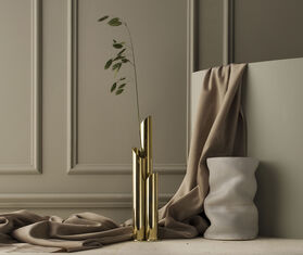 Skultuna 'Tatlin' vase BRASS SKUL22TAT148BRA