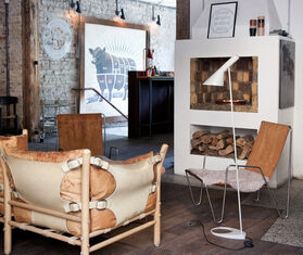 Louis Poulsen &#39;AJ&#39; floor lamp, white, US plug WHITE LOPO23FLO236WHI