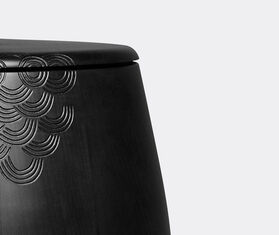 Zanat &#39;Hide &amp; Seek&#39; container and coffee table, medium, black BLACK ZANA20HID036BLK