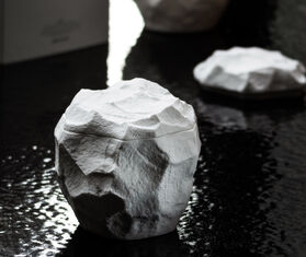 1882 Ltd &#39;Crockery&#39; candle WHITE 188221CRO156WHI