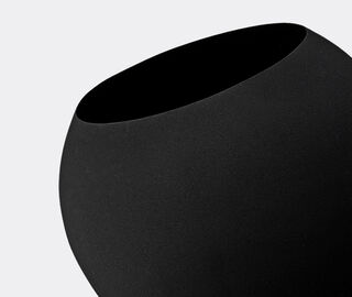 AYTM 'Globe' flowerpot, small, black BLACK AYTM26GLO288BLK