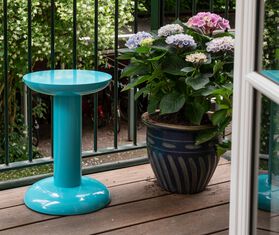 Raawii 'Thing' side table, turquoise TURQUOISE RAAW22SID042BLU