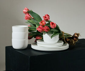 Serax &#39;Base&#39; dinner set, 12 pieces, white WHITE SERA24SER184WHI