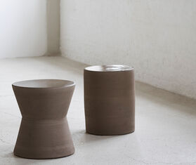 Serax 'Table d'Appoint Pawn' side table, black, cylindrical BLACK SERA22TAB685BLK