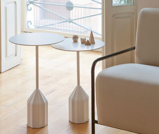 Viccarbe 'Burin' mini table, white WHITE VICC21BUR006WHI