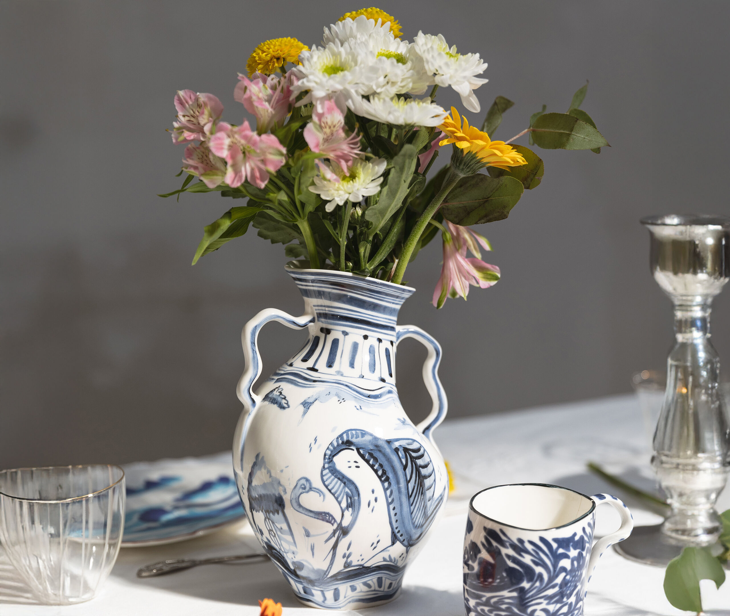 Classic On Acid, Ibex' vase, white and blue by Seletti | Vases