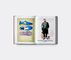 Phaidon 'Soled Out' BLACK PHAI22SOL674BLK