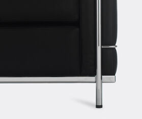 Cassina &#39;2 Fauteuil Grand Confort&#39; petit mod&egrave;le padded armchair, black leather BLACK CASS21PAD428BLK