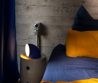 artetica 'L&agrave;' LED lamp, navy blue BLUE ARTE26LAM102BLU