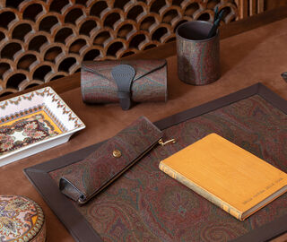 ETRO Home Interiors 'Arnica' pencil case, red RED ETRO26ARN493RED