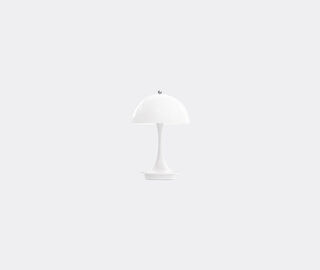 Louis Poulsen 'Panthella 160 V2' LED portable lamp, white opal MULTICOLOUR LOPO23PAN205WHI