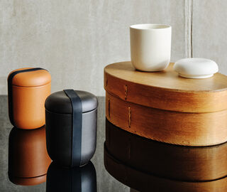 Tom Dixon 'London' candle, black BLACK TODI26SCE639BLK
