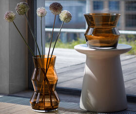 LSA International &#39;Sculpt&#39; vase, medium, cognac BROWN LSAI23SCU297BRW