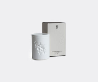 1882 Ltd 'Dissolve' candle WHITE 188221DIS163WHI