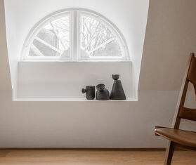 Origin Made &#39;Charred Vase&#39; cup BLACK ORMA22CHA006MUL