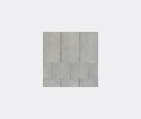 Wall&decò 'Nori' wallpaper Light Grey/ Brass WADE20NOR287MUL