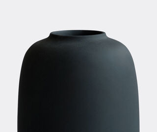 101 Copenhagen 'Sunao' vase, black BLACK COPH25SUN233BLK