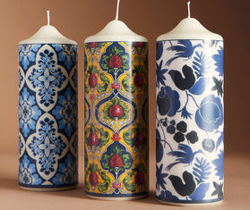 La DoubleJ &#39;Palazzo&#39; pillar candle, blue BLUE LADJ25PRI911MUL