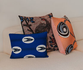 Mumutane 'Isolo Peacock Red' cushion MULTICOLOUR MUMU23ISO024MUL