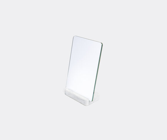 Aparentment 'Marblelous' mirror undefined ${masterID}