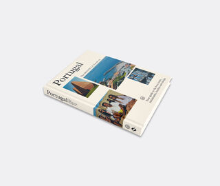 Thames &amp; Hudson 'Portugal: The Monocle Handbook' MULTICOLOR THHU26POR542MUL