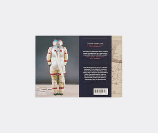 Thames &amp; Hudson 'Space Journal: The Art and Science of Cosmic Exploration' MULTICOLOR THHU26SPA186MUL