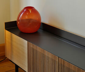 Alexa Lixfeld 'Cut' vase, blood orange ORANGE ALEX23CUT753ORA