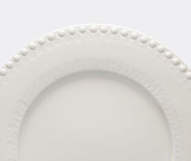 Bordallo Pinheiro &lsquo;Fantasia&rsquo; charger plate, set of two, ivory IVORY BOPI23FAN666WHI