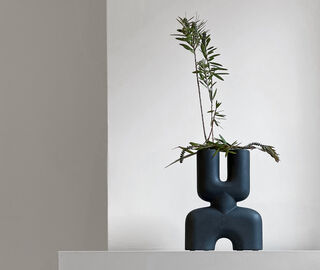 101 Copenhagen 'Cobra Double' mini  vase, black BLACK COPH25COB157BLK