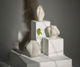 AYTM 'Saltare' vase, wide, cream IVORY AYTM26SAL855IVO