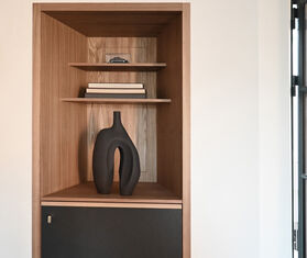 101 Copenhagen &#39;Ni&#39; vase, medium, coffee BROWN COPH25NIV452BLK