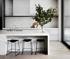 Viccarbe &#39;Last Minute&#39; stool, medium, white WHITE VICC21LAS099WHI