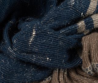 The House of Lyria 'Malvagio' throw BLUE HOLY23MAL654BLU