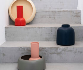 Raawii &#39;Omar&#39; carafe, coral red MULTICOLOUR RAAW22CAR465COR