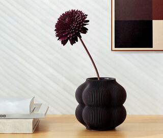 Sheyn 'Little Peach' vase, charcoal BLACK SHEY26LIT823BLK