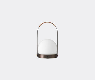 Audo Copenhagen 'Carrie' table lamp BRASS MENU21CAR813BRA