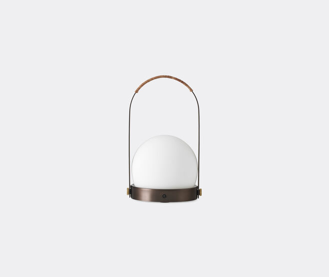 Audo Copenhagen 'Carrie' table lamp BRASS MENU21CAR813BRA