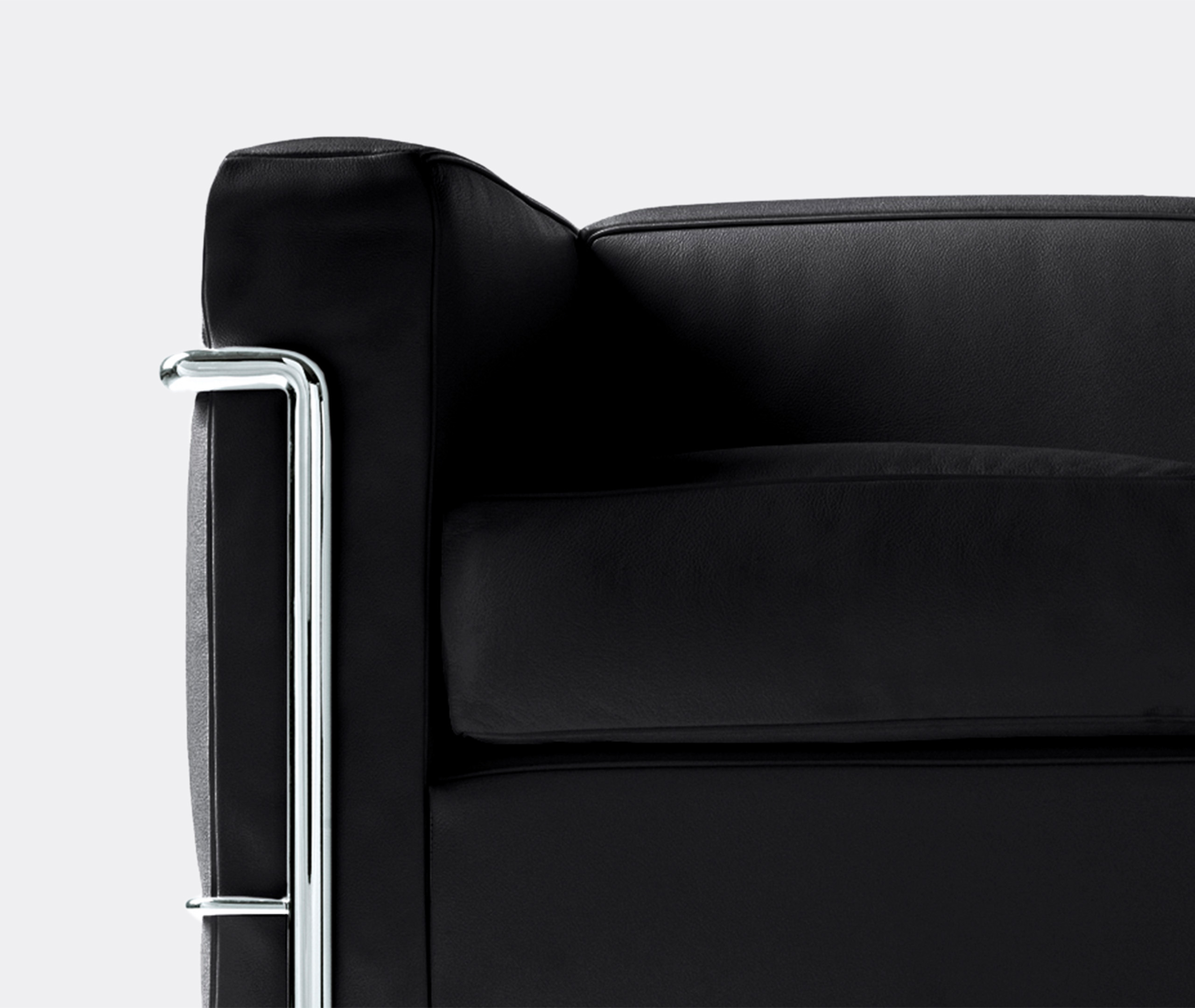Cassina Seating Black Uni In Black