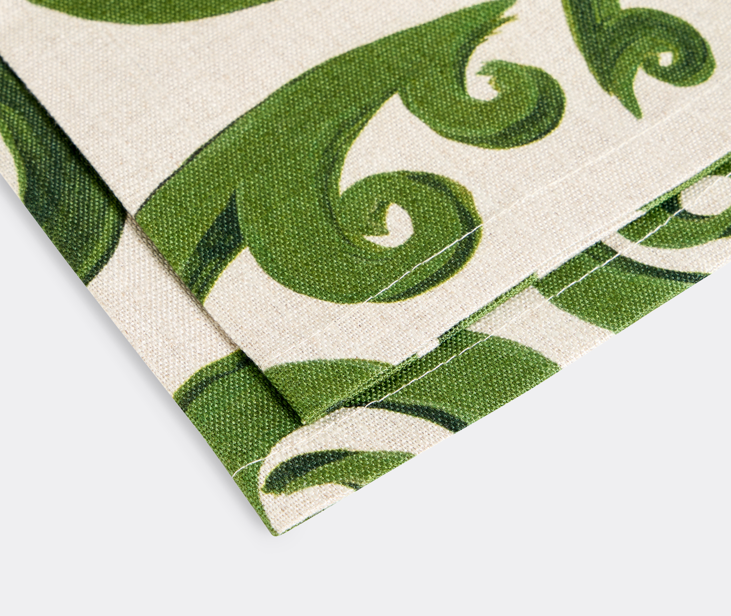 Themis Z Table Linens Green Uni In Green