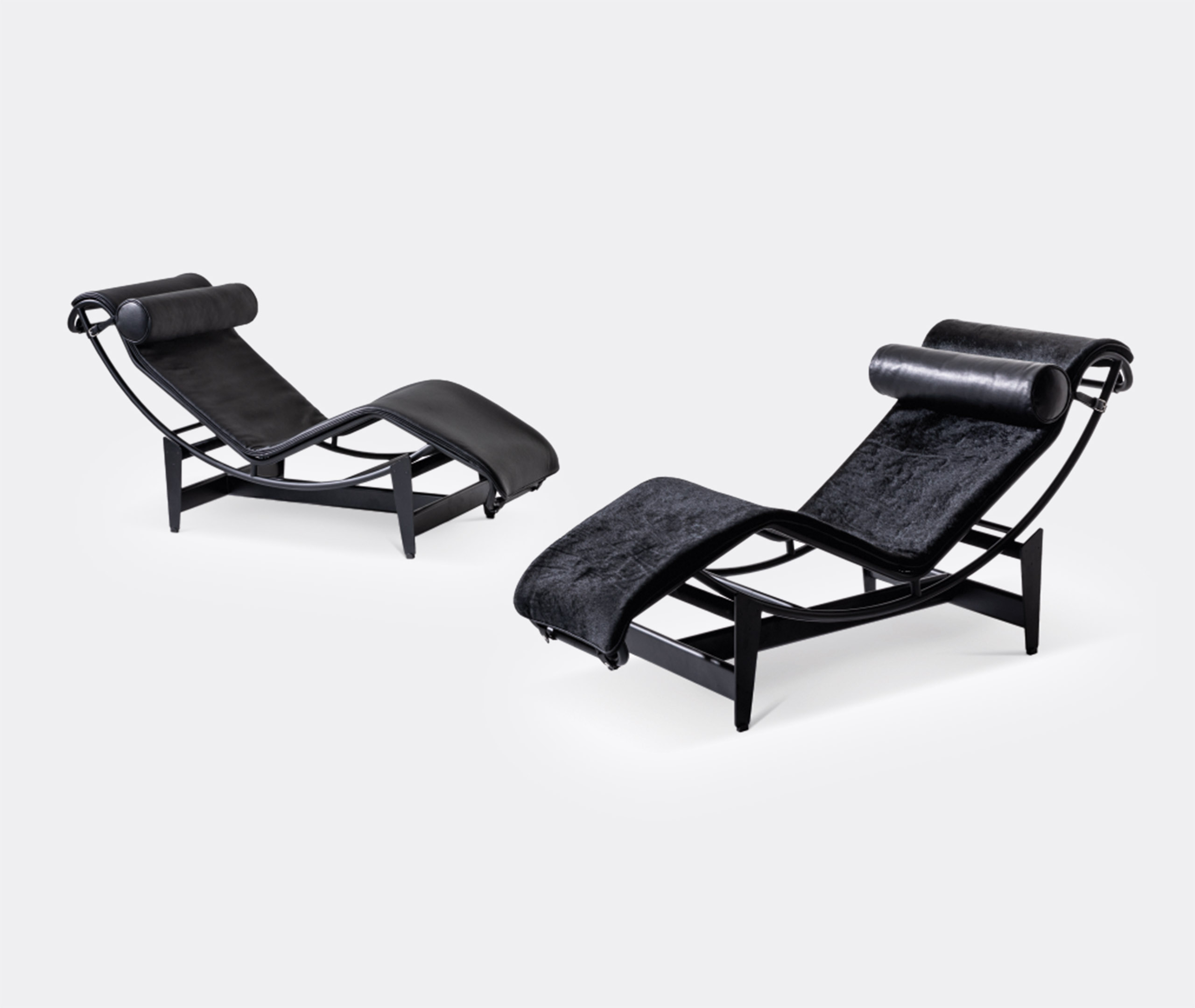 Cassina Seating Black Uni In Black