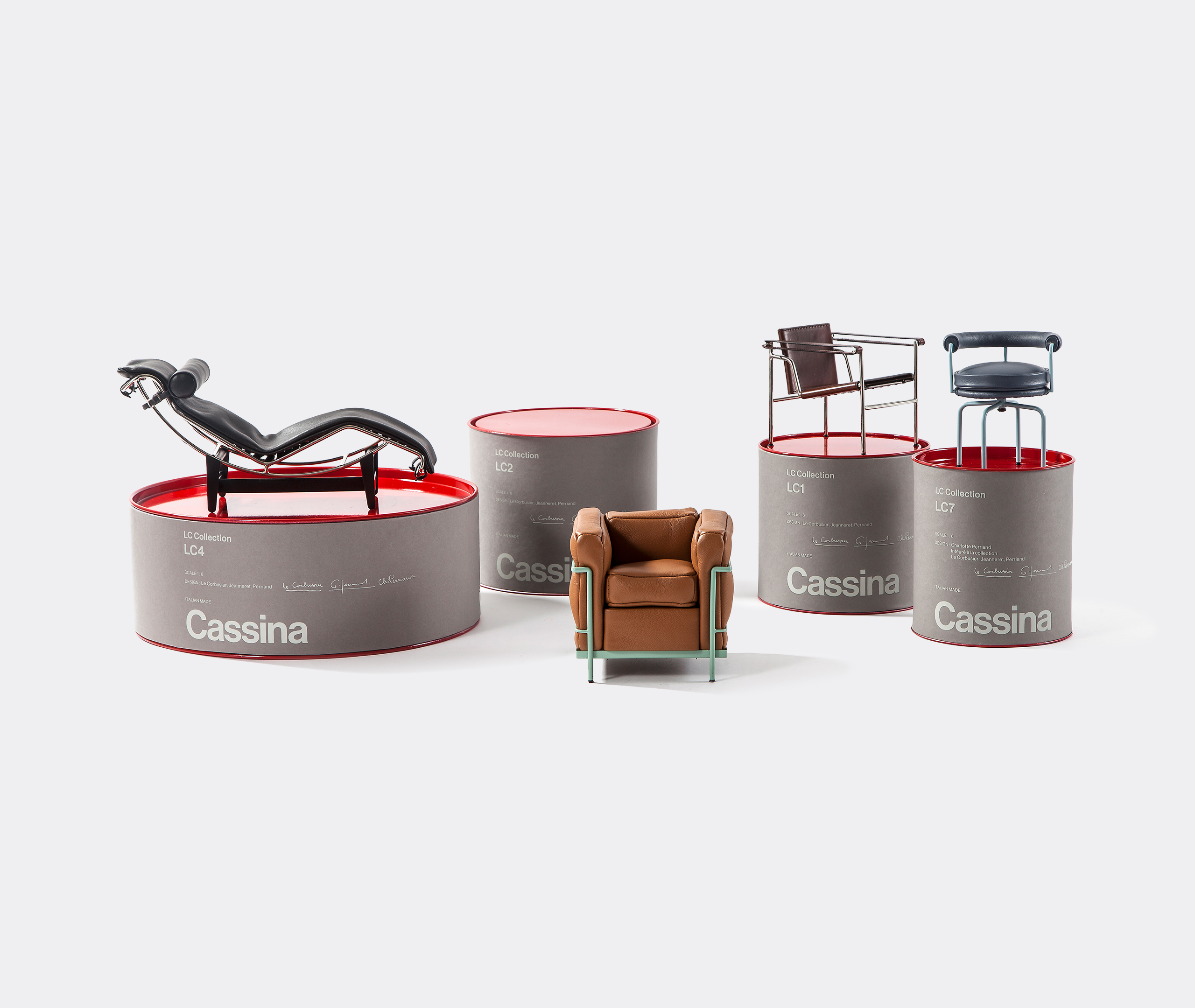Cassina Decorative Objects Black Uni In Black